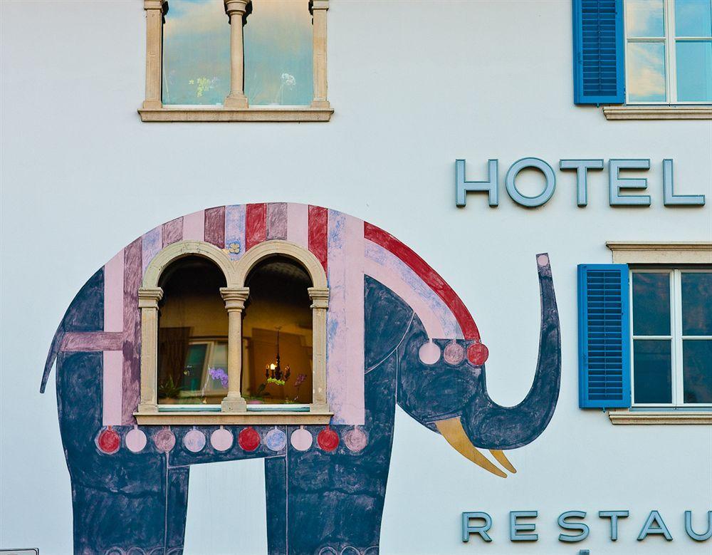 Hotel Elefant Ora / Auer Exterior photo